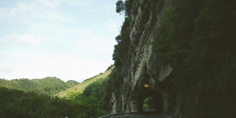 制造业转型升级：如何构建以职业认证与设计培训为核心的技能人才体系