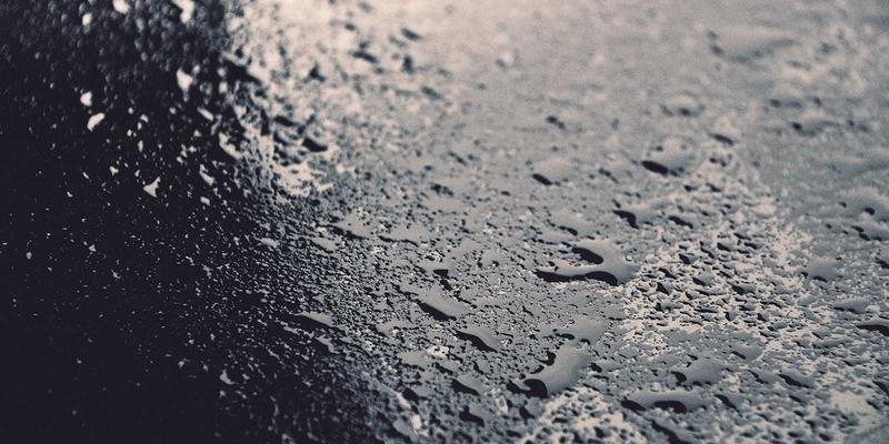 超越技术：设计培训与商业管理培训中的软技能革命——沟通、领导力与批判性思维如何重塑职业认证价值